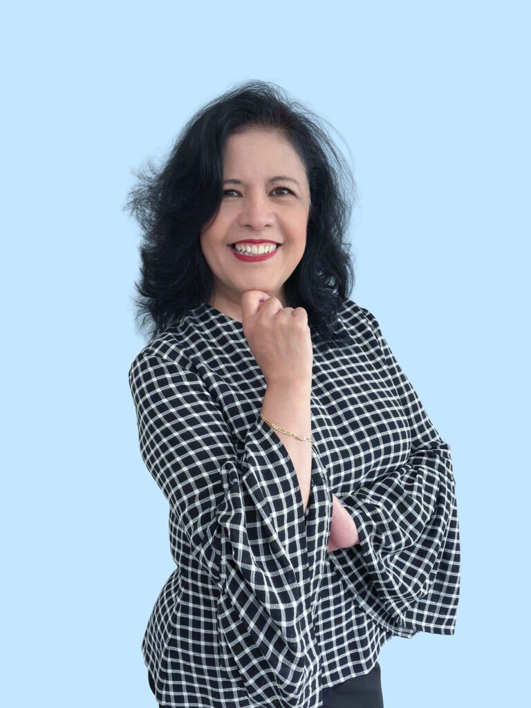 Adriana Tlapanco, Administración en Directa a Casa